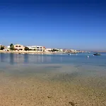 Mit Blick Auf Wasser By Interhome