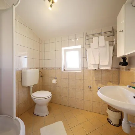 Mit Blick Auf Wasser By Interhome 公寓